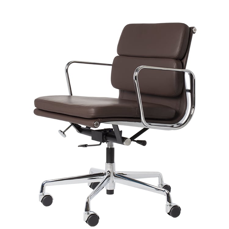 Charles Eames style, Chaise de bureau EA217 cuir brun