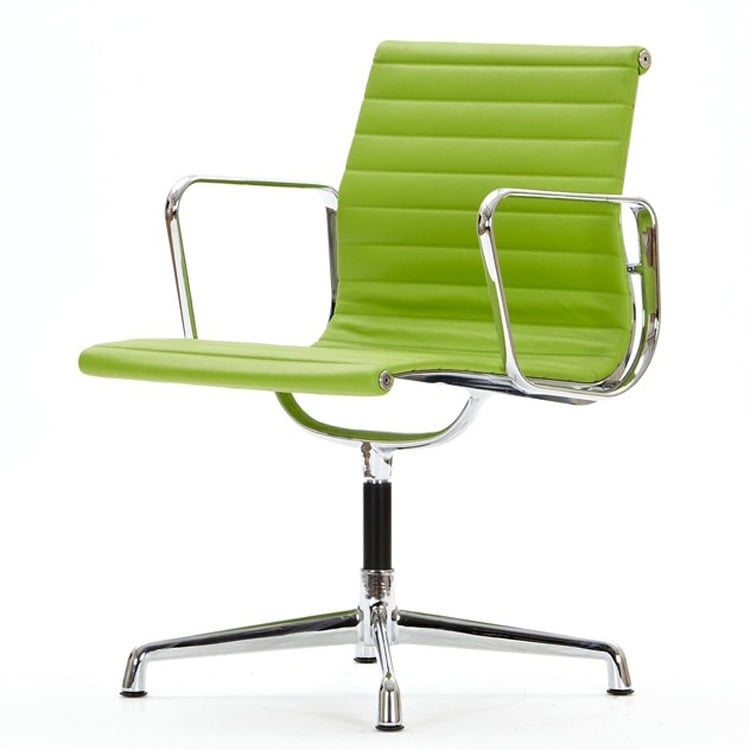 Charles Eames style, Président de la conférence EA108 cuir vert